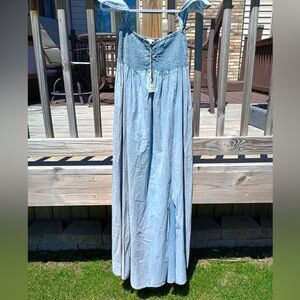 Easel Maxi Dress